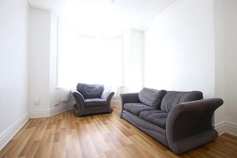 1 bedroom flat to rent, Madron Street, London, SE17