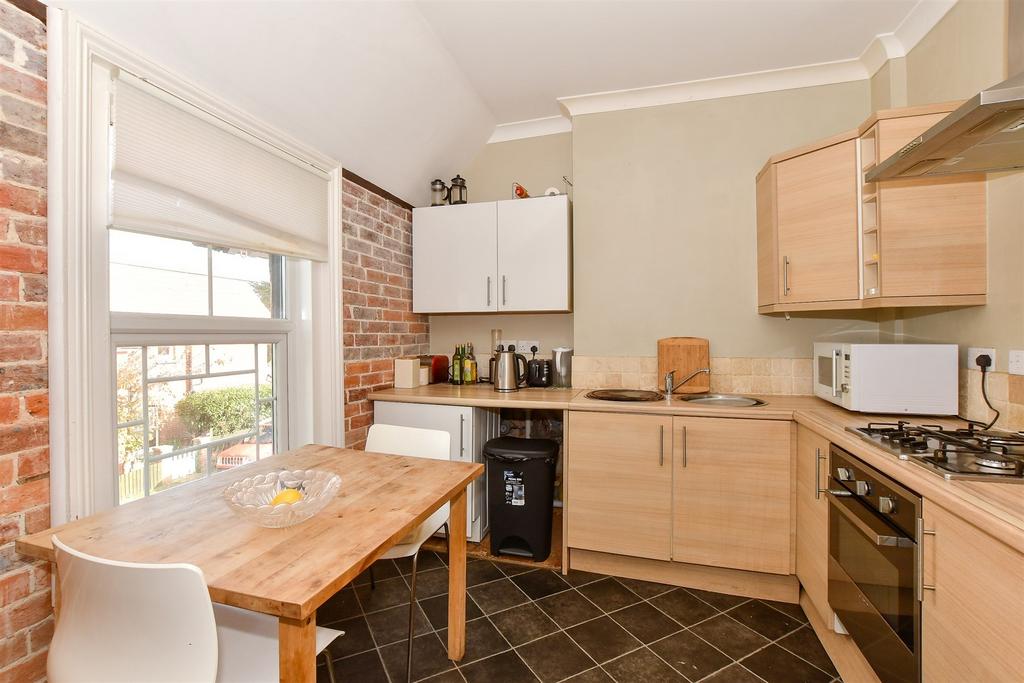 Kitchen/ Breakfast Room