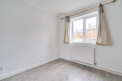 3 bedroom terraced house for sale, Farnborough,  Hampshire,  GU14