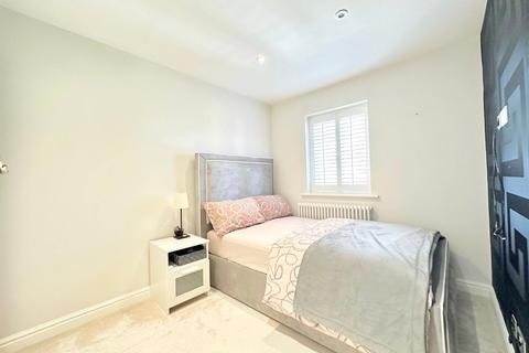 31 Halliday Close, Shenley, Radlett, WD7 9JZ