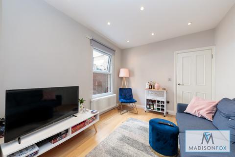 2 bedroom apartment to rent, Senrab Street, Greater London E1