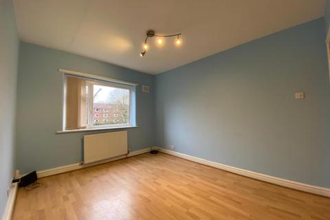 2 bedroom flat to rent, Woodlawn Court, Whalley Range, Manchester