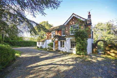 Little Hadlow Main Road, Hadlow Down, Uckfield, TN22 4ER