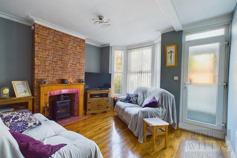 2 bedroom terraced house for sale, Harold Road, Hastings