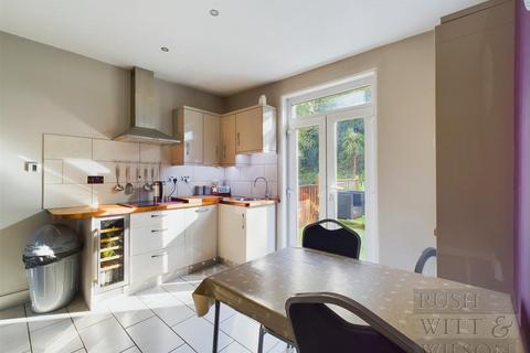 2 bedroom terraced house for sale, Harold Road, Hastings