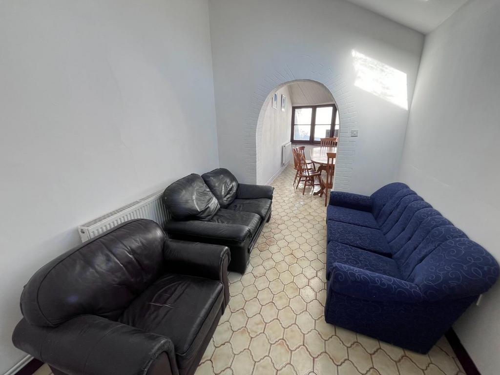Additional Seating Area