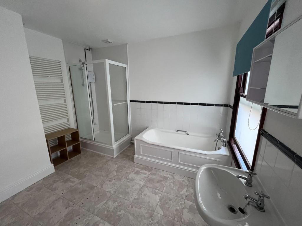 Upstairs Bathroom