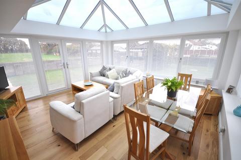 3 bedroom detached bungalow for sale, Broad Lane, Sykehouse, DN14 9AU