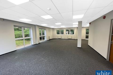 Office to rent, 14 Roundway House, Cromwell Park, Chipping Norton, OX7 5SR