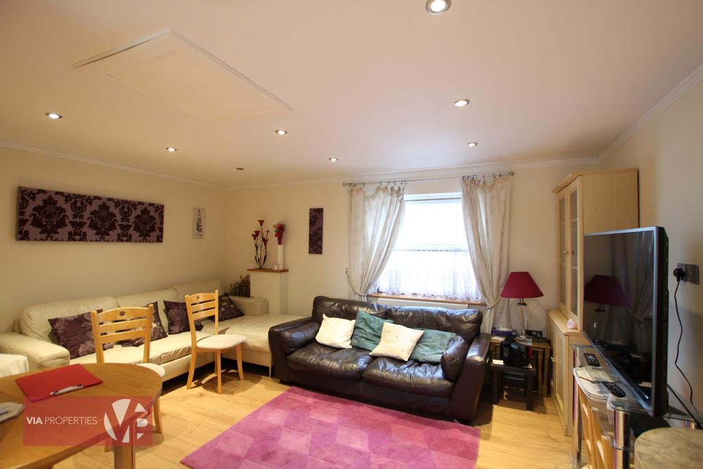 11 Burford Street Hoddesdon via properties...