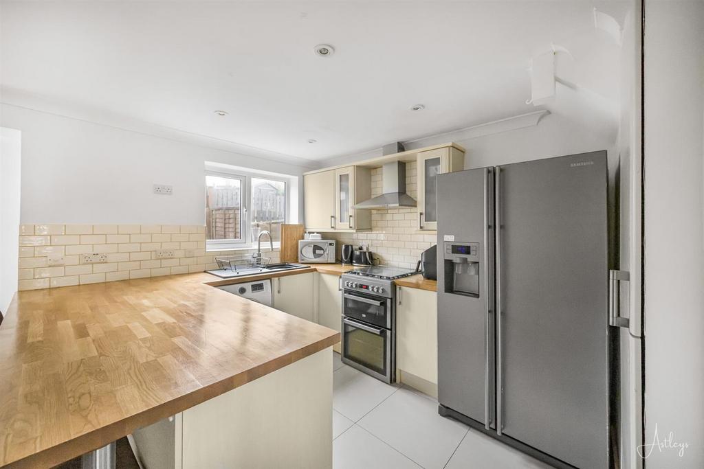 Kitchen/dining area