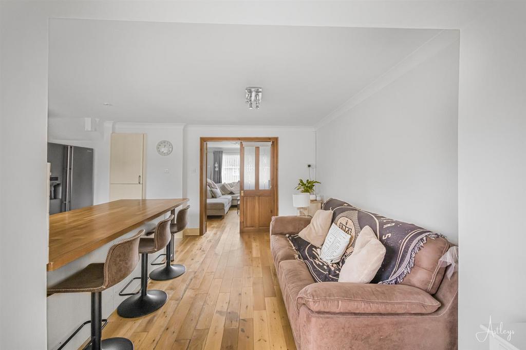 Kitchen/dining area