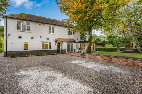 3 bedroom detached house for sale, 40a Lower Queen Street, Sutton Coldfield, West Midlands, B72