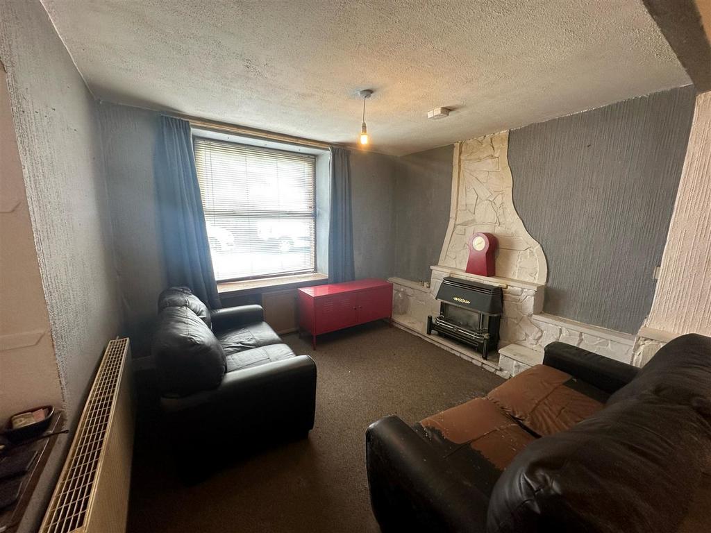 Trem Arfon, Llanrwst 3 bed terraced house for sale £130,000