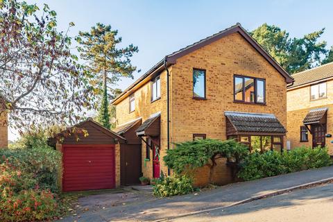 3 bedroom detached house for sale, Blakeney Close, Norwich