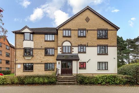 2 bedroom apartment for sale, St. Annes Mount, Redhill, Surrey, RH1