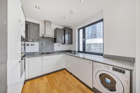 2 bedroom flat for sale, Trundleys road, London