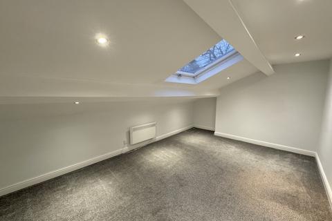 3 bedroom apartment to rent, Hall Street, Stockport, SK1 4DA