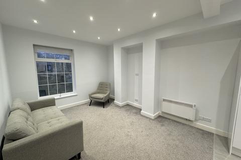 3 bedroom apartment to rent, Hall Street, Stockport, SK1 4DA