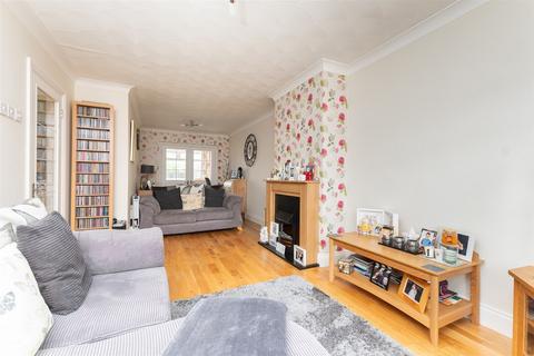 3 bedroom semi-detached house for sale, Pembroke Place, Sutton At Hone, Dartford, Kent