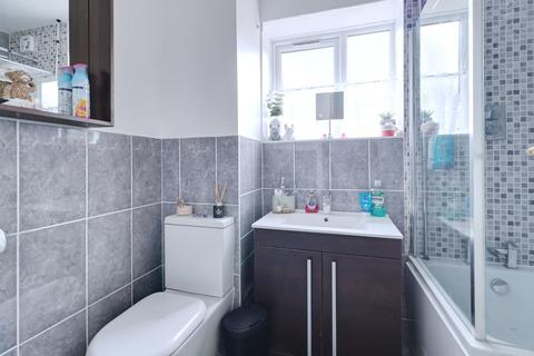 26 Brock Green, South Ockendon, RM15 5QH