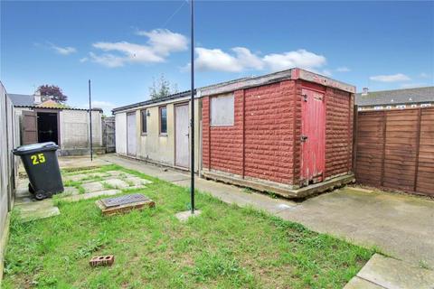 3 bedroom terraced house for sale, Pinnocks Place, Swindon