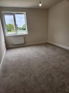 2 bedroom flat to rent, VESPASIAN ROAD MK11