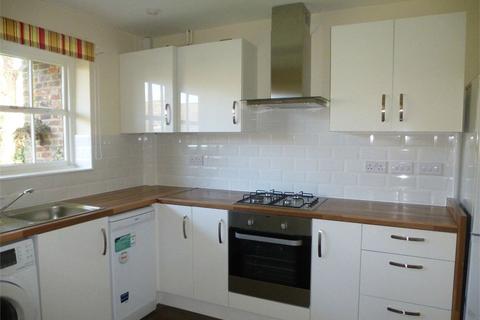 2 bedroom maisonette to rent, Park Close, Hatfield, AL9