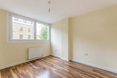 3 bedroom maisonette to rent, Tottenham Road, De Beauvoir Town, London, N1