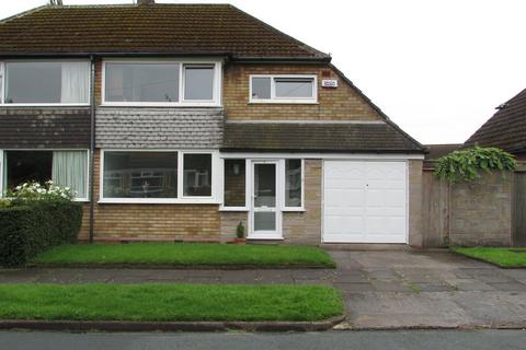 3 bedroom semi-detached house to rent, St Mawes Close, Widnes, WA8