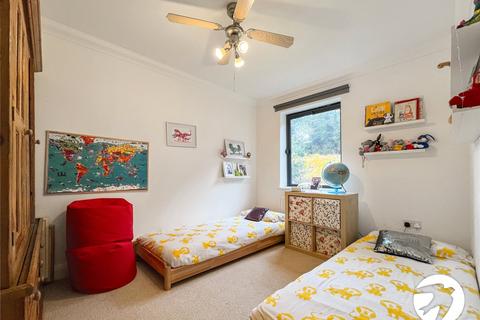 23 College Road, Chatham, ME4 4QX