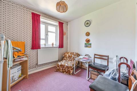 3 bedroom flat for sale, Lambeth Walk, Kennington, London, SE11