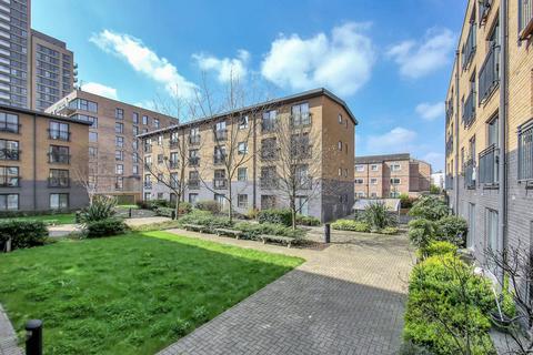 1 bedroom flat for sale, Capulet Square, London E3