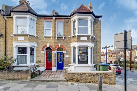 3 bedroom end of terrace house to rent, Ormiston Road, London, SE10