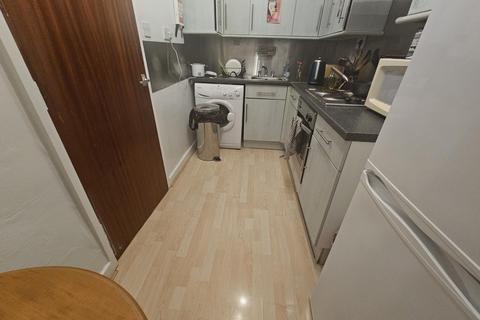 1 bedroom flat to rent, Moorland Road, Leeds