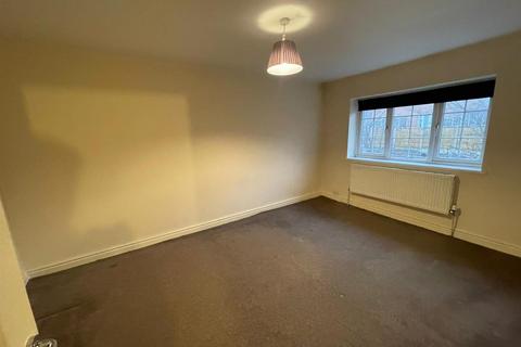 5 bedroom terraced house to rent, Miner Street, Walsall