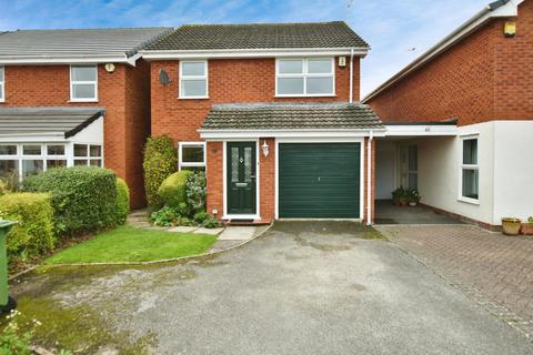 3 bedroom detached house to rent, Harwoods Lane, Rossett, LL12