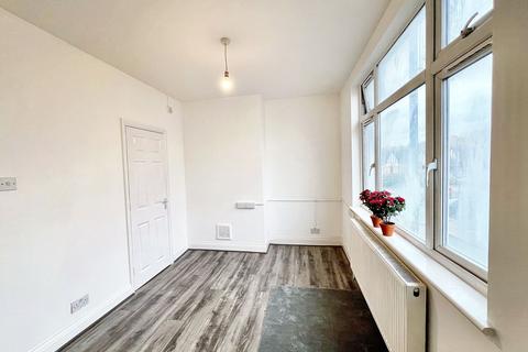 4a Whytecliffe Road South, Purley, CR8 2AU