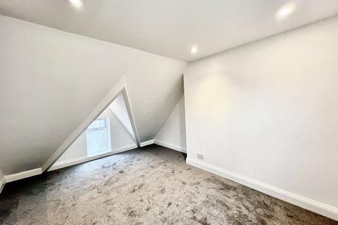 4a Whytecliffe Road South, Purley, CR8 2AU