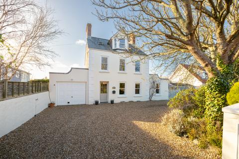 3 bedroom detached house for sale, La Mazotte, Vale, Guernsey