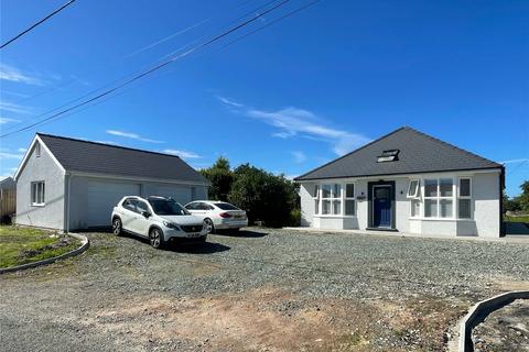 3 bedroom bungalow for sale, Pill Road, Hook, Haverfordwest, Pembrokeshire, SA62