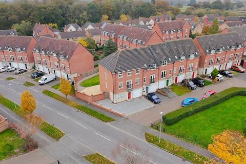 5 bedroom end of terrace house to rent, Haddon Way, Loughborough, LE11