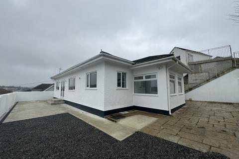 3 bedroom detached bungalow to rent, Egloshayle Road, Hayle TR27