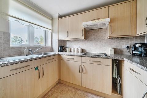 1 bedroom apartment for sale, Frimley Road, Camberley, Surrey, GU15