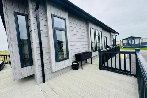 2 bedroom holiday lodge for sale, Warner's Lane, Selsey, Chichester PO20