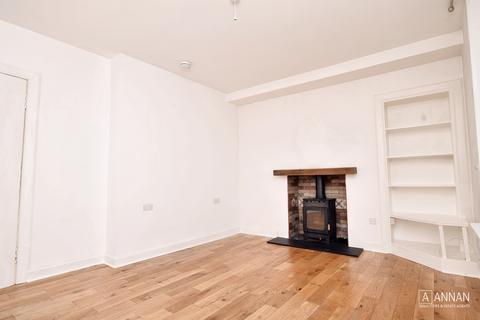 2 bedroom flat to rent, Portobello High Street, Edinburgh EH15