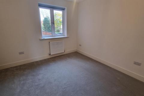 1 bedroom flat to rent, 145 Warwick Road, Coventry, CV3 6AG