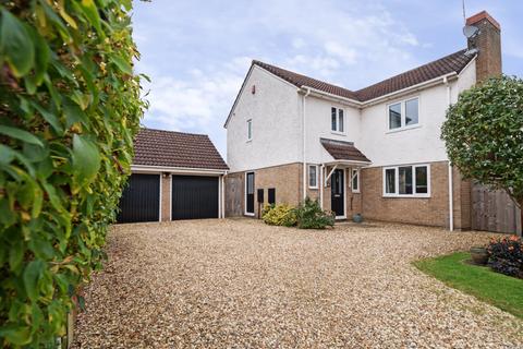 4 bedroom detached house for sale, Cornflower Road, Swindon, Wiltshire