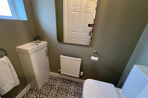 2 Clos Gellifaelog, Tonypandy, CF40 1BH