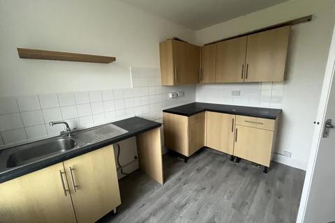 2 bedroom flat to rent, Harold Road, Hastings